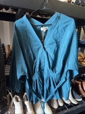 Listicle Teal V-Neck Button-Front Gathered Waist Blouse